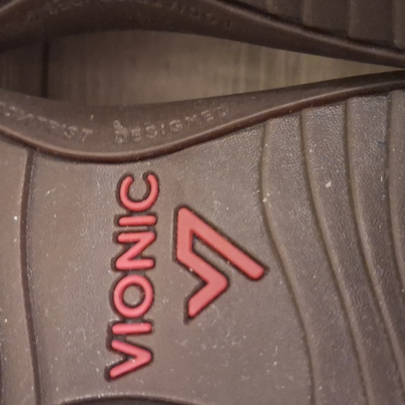 Vionic Tami gold Metallic Platform Wedge Sandals 8 - Picture 9 of 11